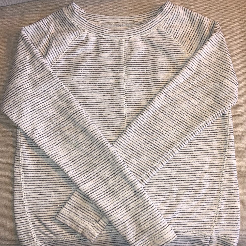 Danskin Sparkle Stripe top with finger holes